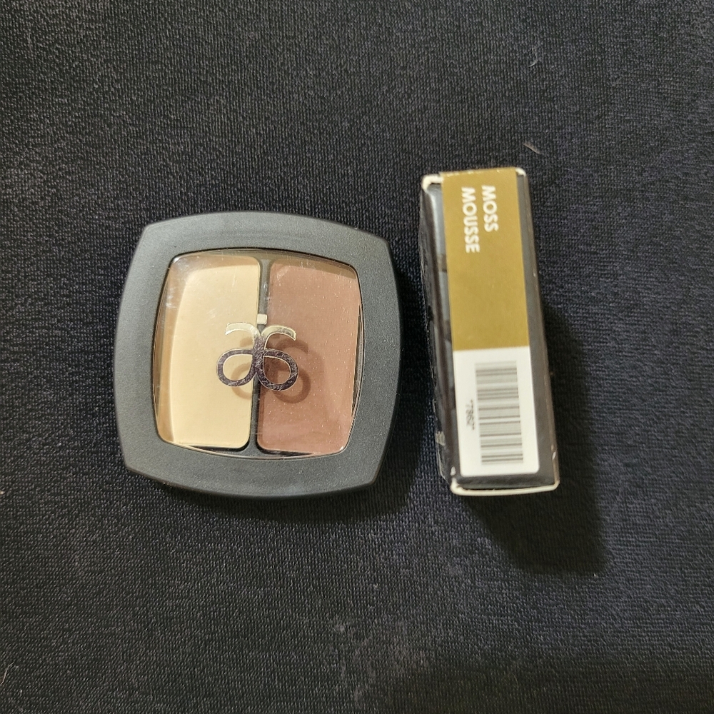 Arbonne Eye Shadow (2 pieces)